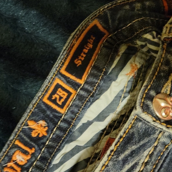 Rock Revival Betty Jeans, size 28 - Picture 3 of 6